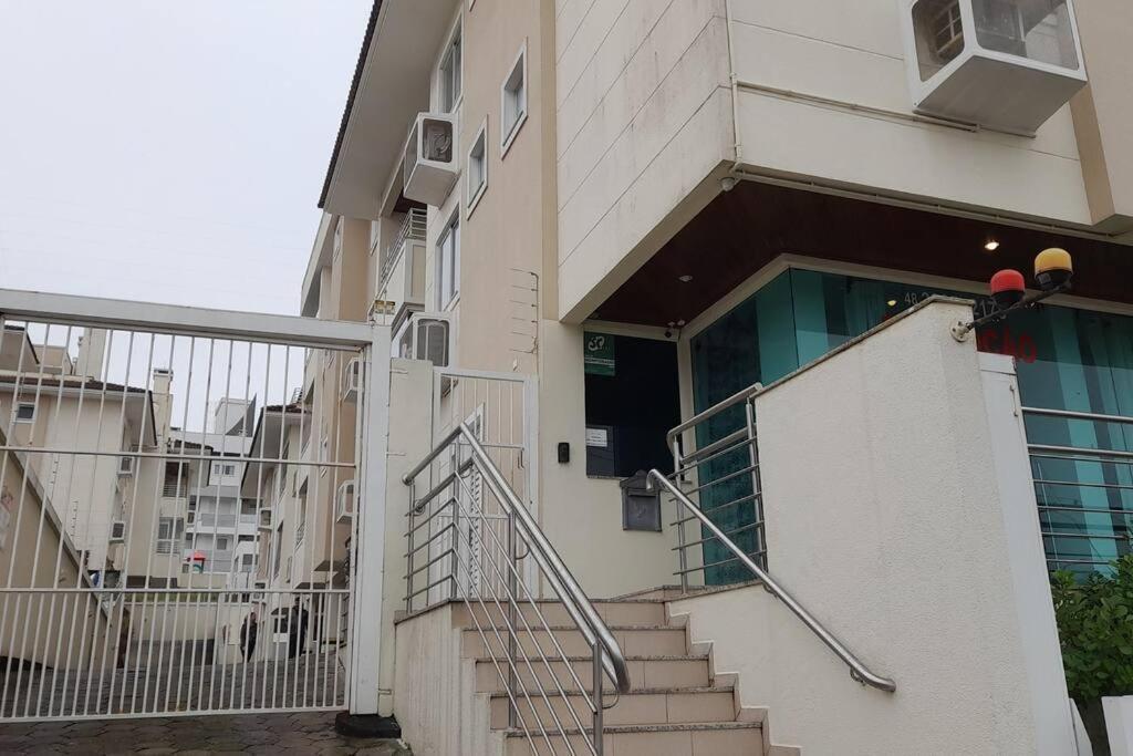 Apartamento A 200M Da Praia Ingleses, Predio Com Piscina Florianópolis Zewnętrze zdjęcie